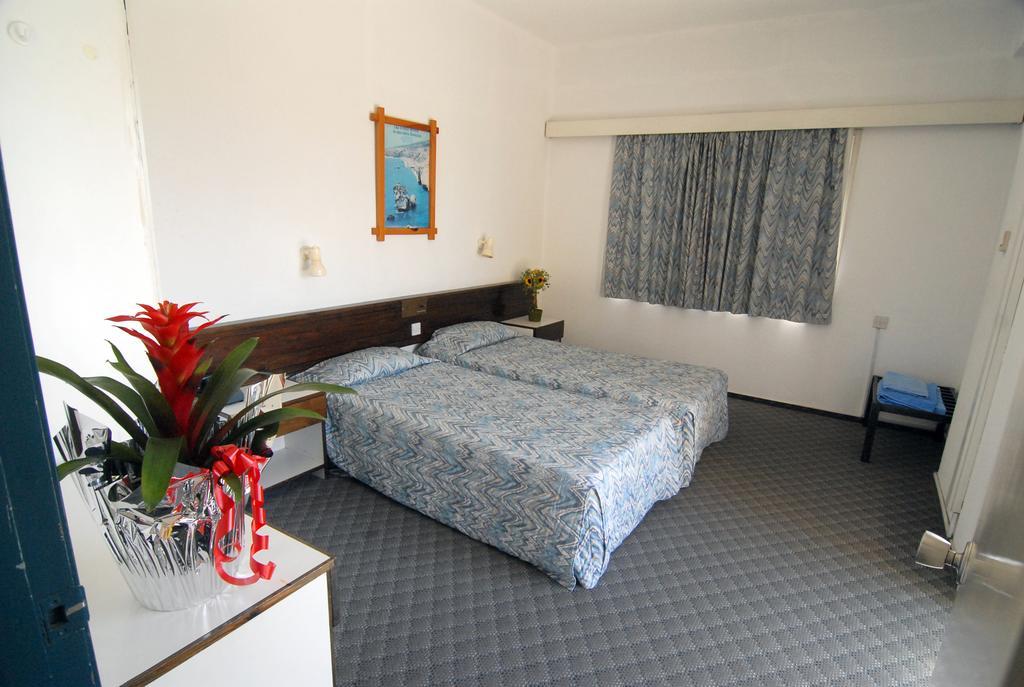Sunflower Hotel Apartments Larnaca Zewnętrze zdjęcie